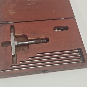 LUFKIN 0-6 INCH NO. 513 MICROMETER DEPTH GAGE in Case